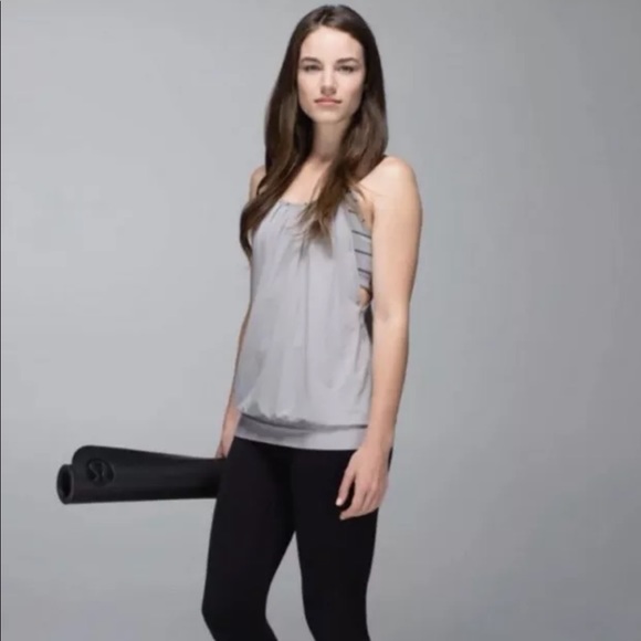 Lululemon No Limit Grey and Grey/Black Stripe Racerback Tank Top Women Sz Small - Picture 10 of 13